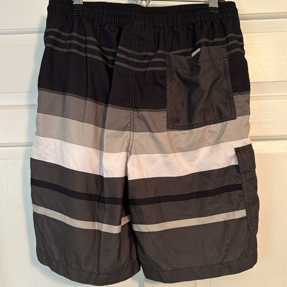 Men’s swim trunks - Picture 2 of 2